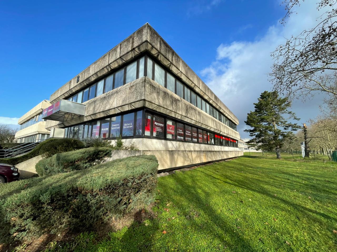 Bureau Bruges 370m² Location bureau Bruges Gironde OLBUR2530254 1
